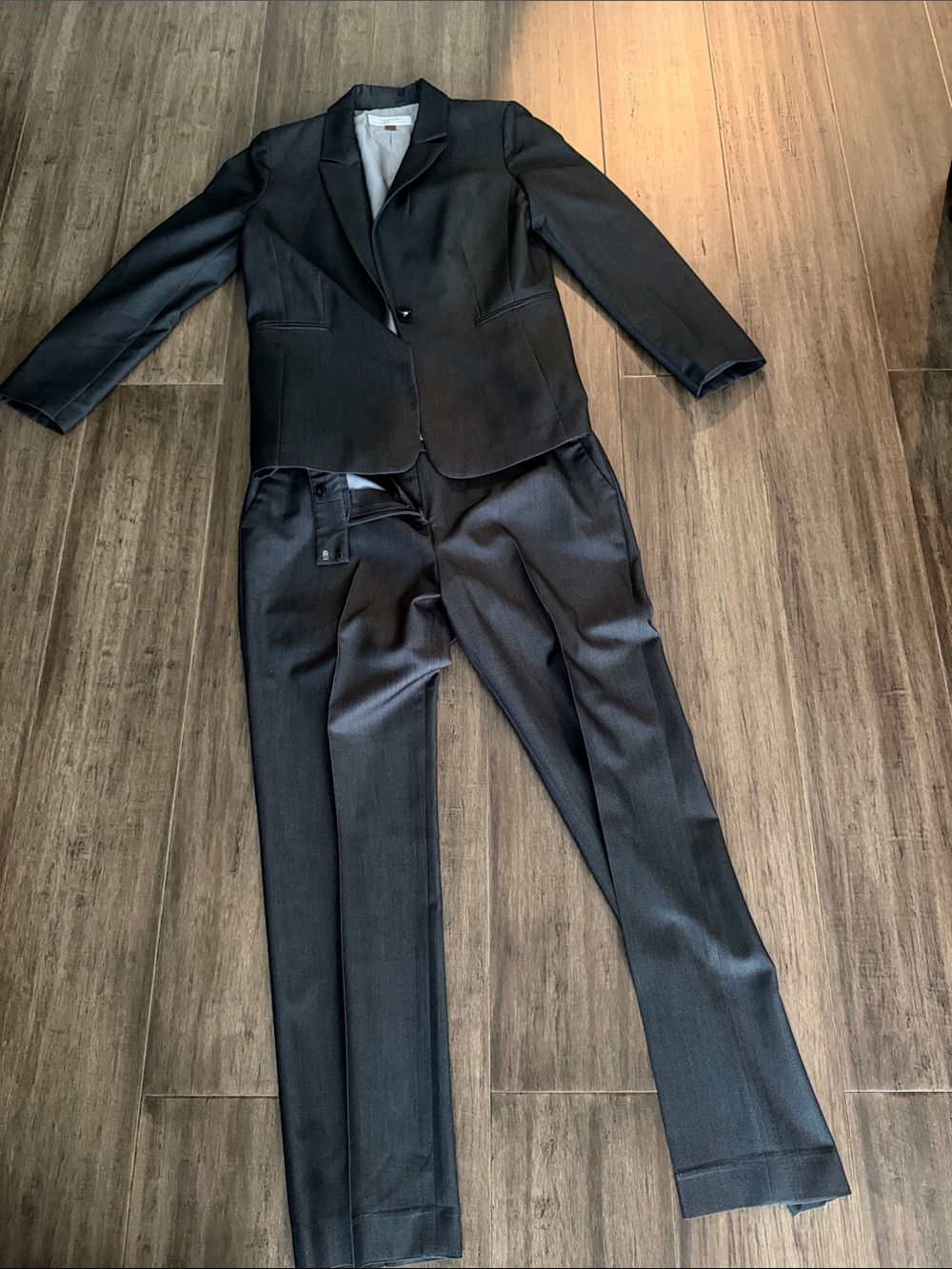 Tahari Women's Black Two-Piece Pantsuit